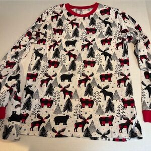 Adult Pajama Set Long Sleeve Shirt and Pants Size Medium Place